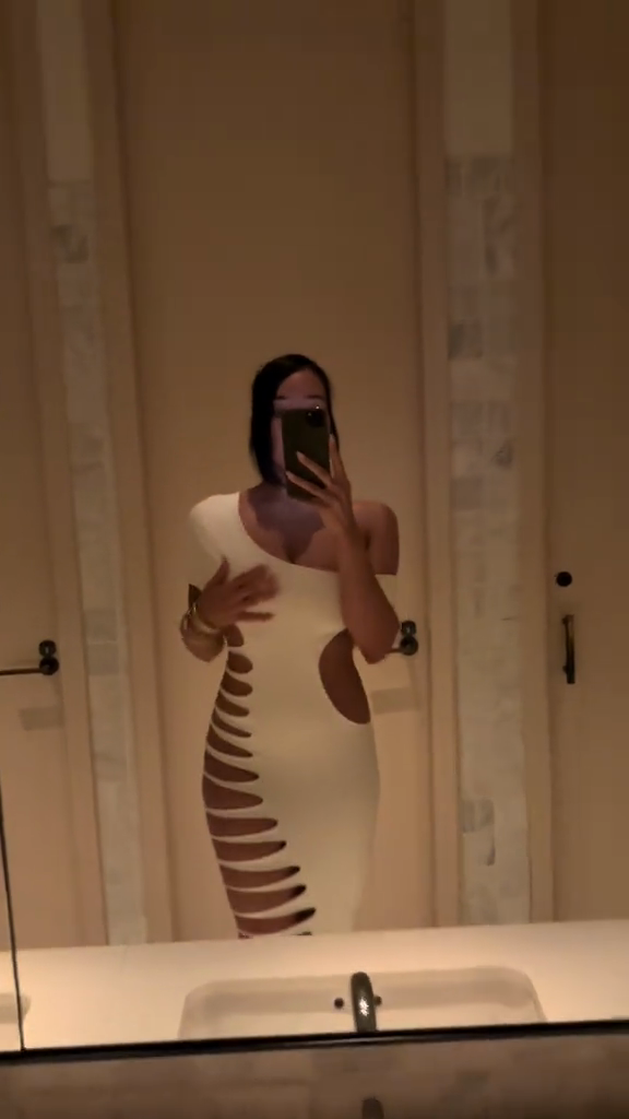 White One - Shoulder Cut - Out Bodycon Dress