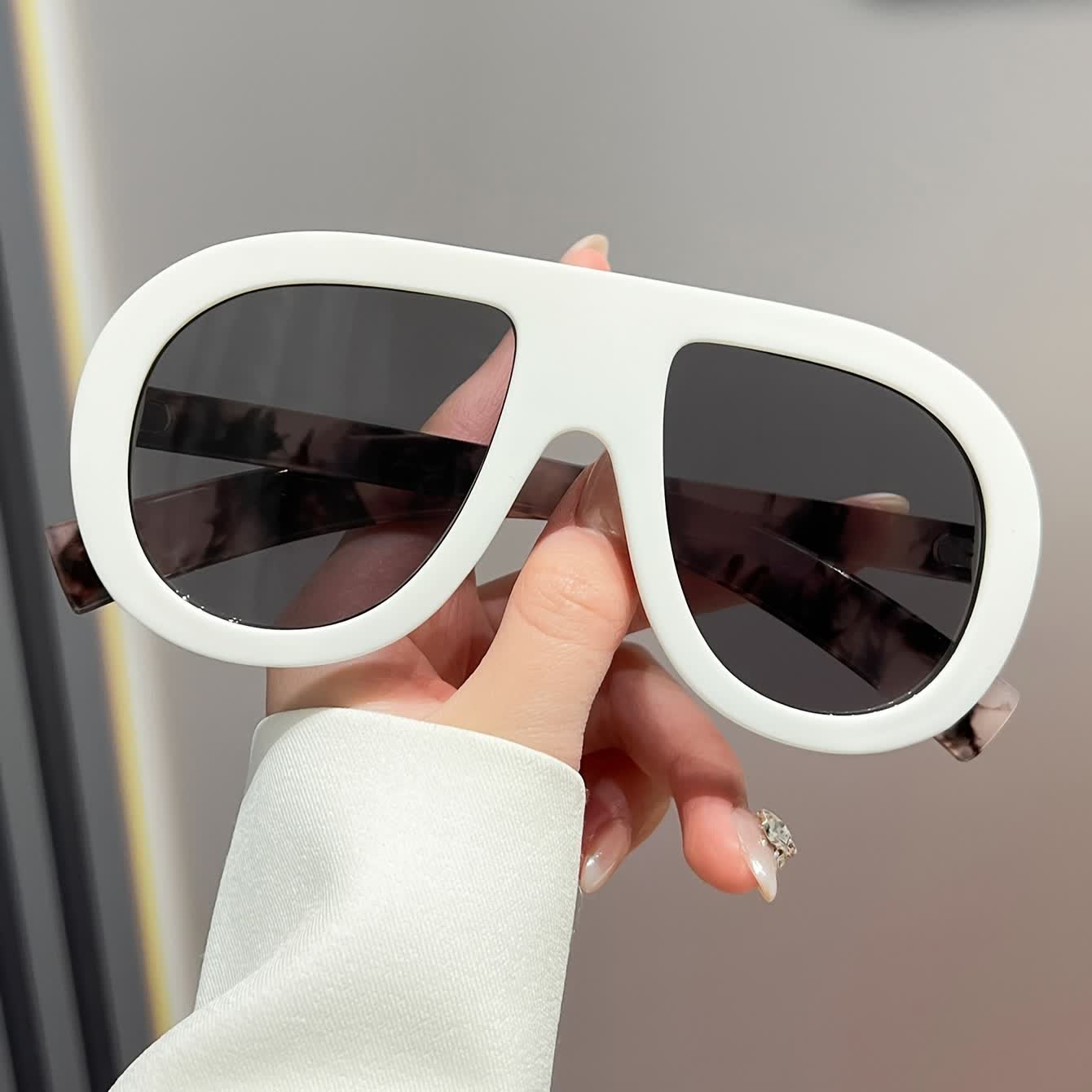 Spykay™ SG60687 Oversized Frame Hipster Aviator Sunglasses