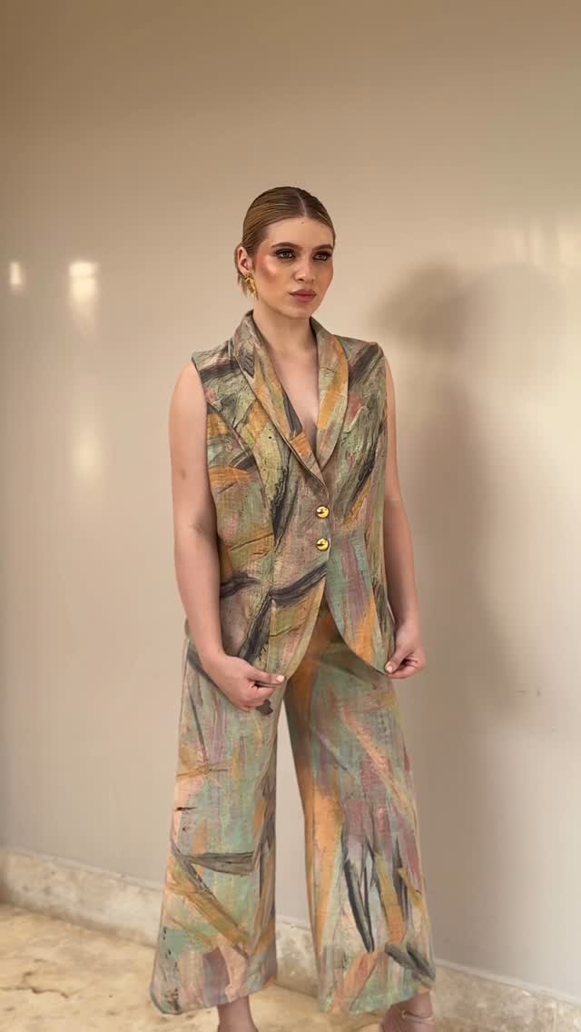 Abstract Print Sleeveless Blazer & Wide - Leg Pants Set