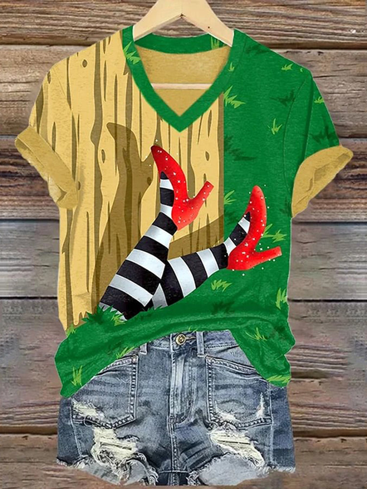 Classic Ruby Red Shoes Painting V-Neck Casual T-Shirts