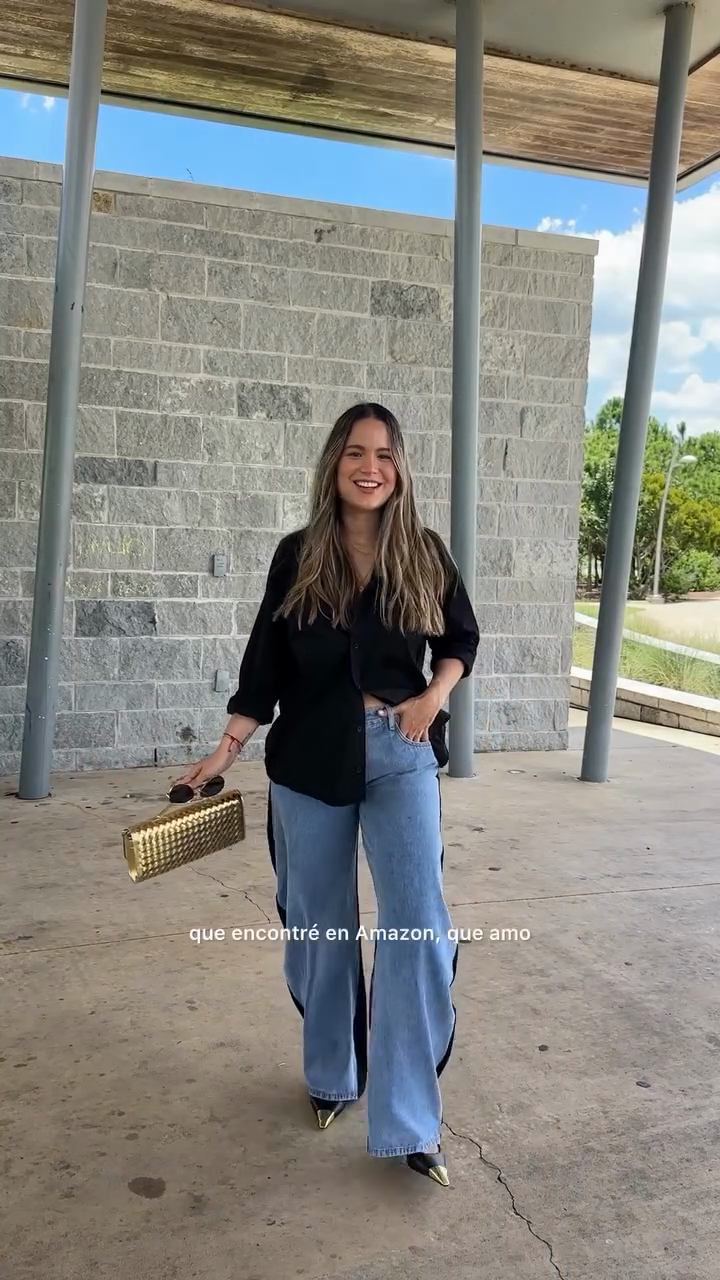 Black Oversized Shirt & Contrast - Trimmed Wide - Leg Jeans Set