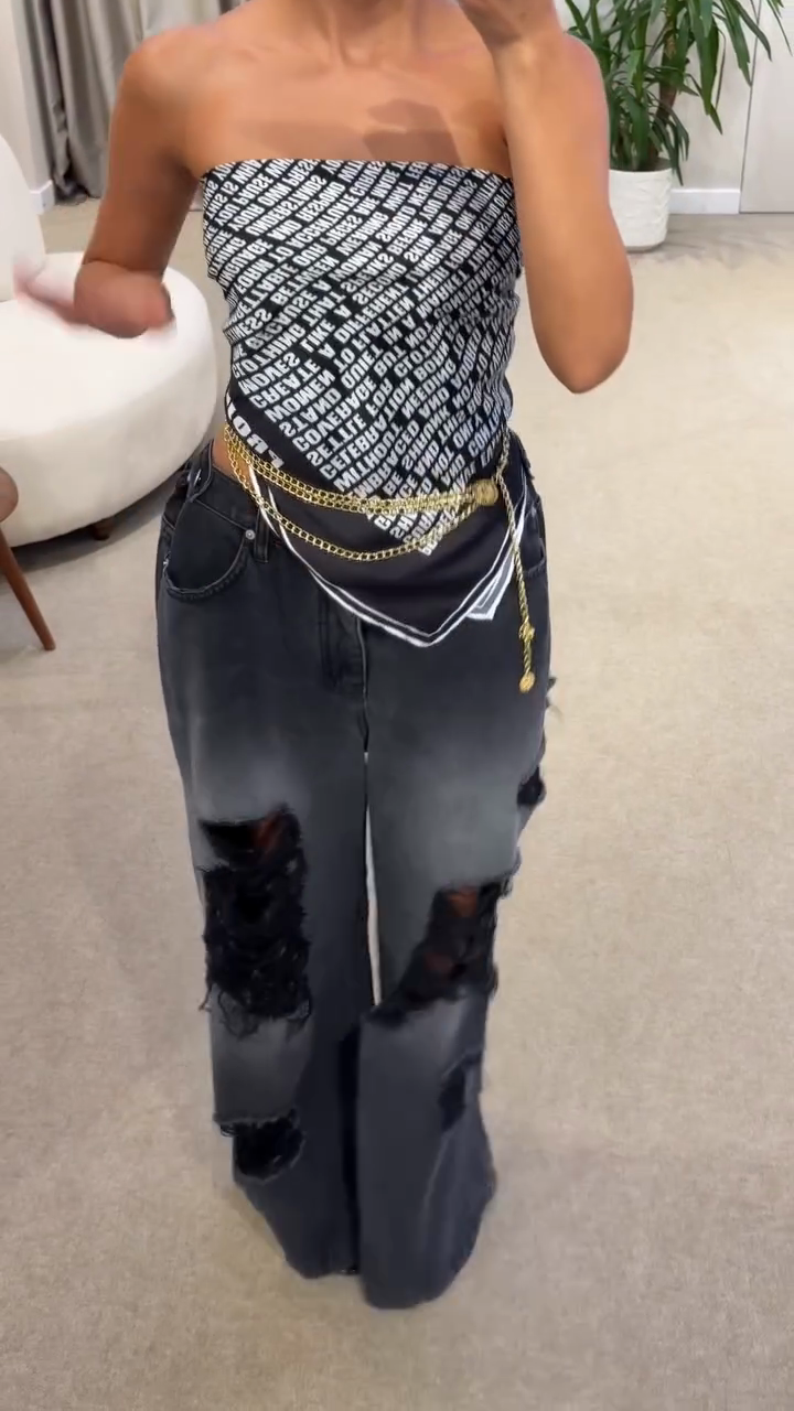 Ripped wide-leg jeans