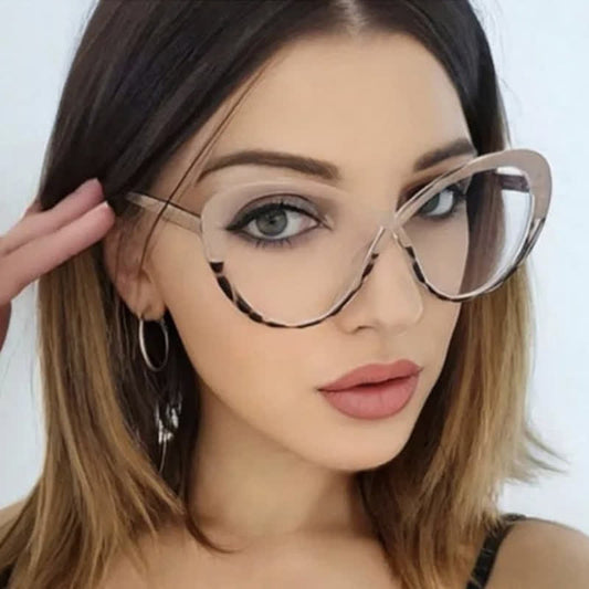 Spykay™ EG26782 Cross Butterfly Frame Trendy Glasses