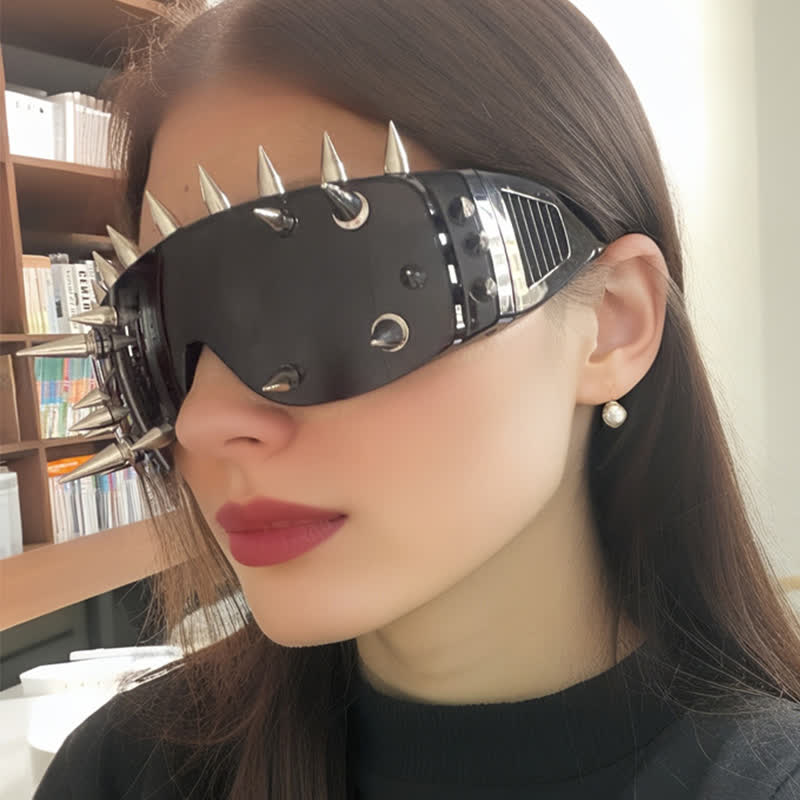 Spykay™ SG60834 Rivet Decor Y2K Cyberpunk Hipster Sunglasses
