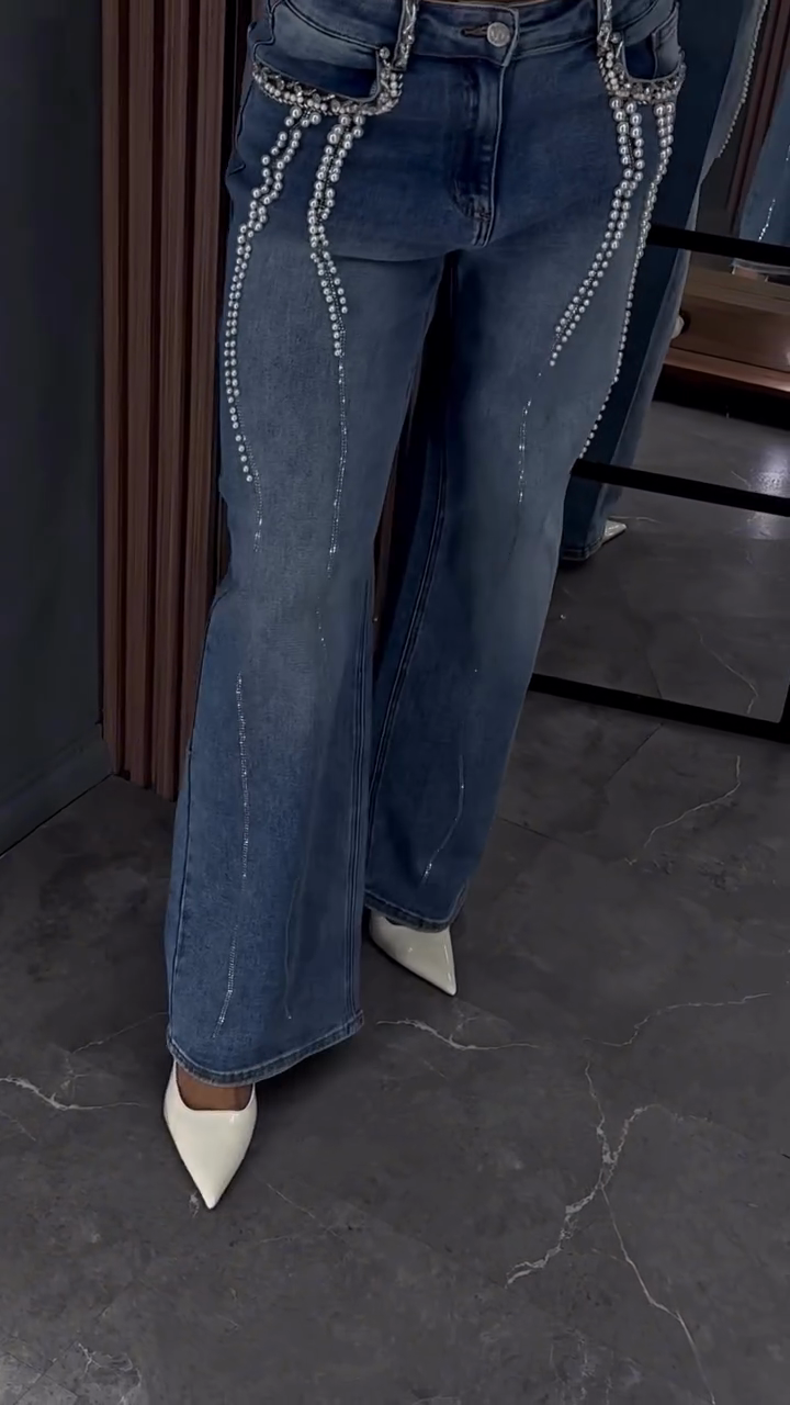 Embellished Flared Jeans