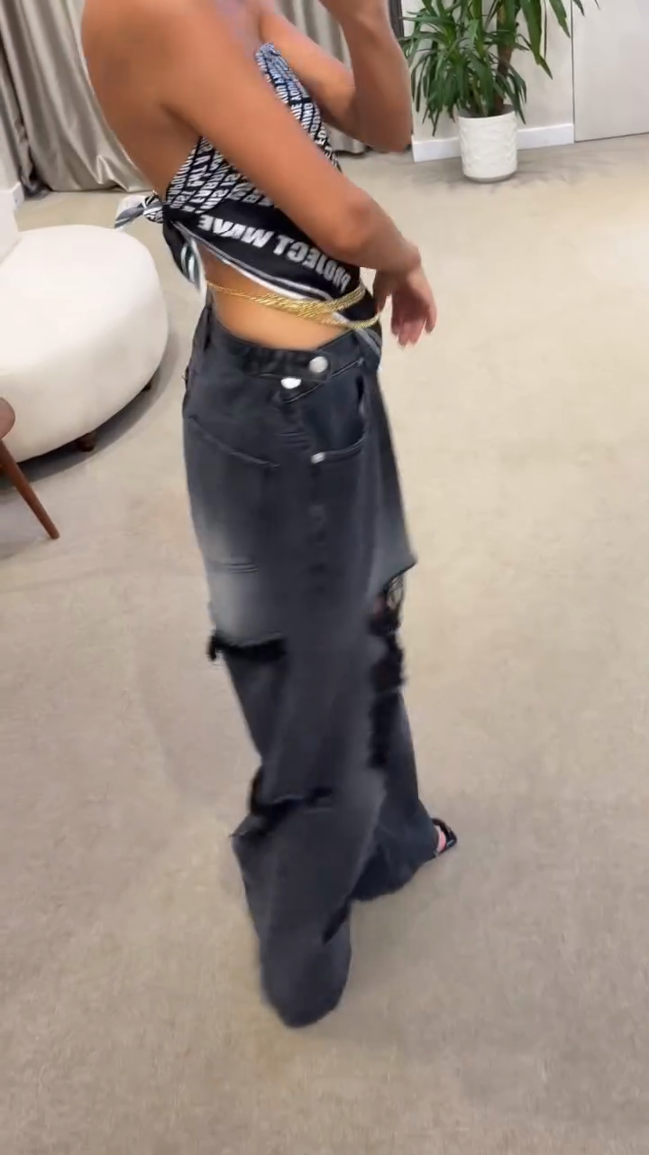 Ripped wide-leg jeans