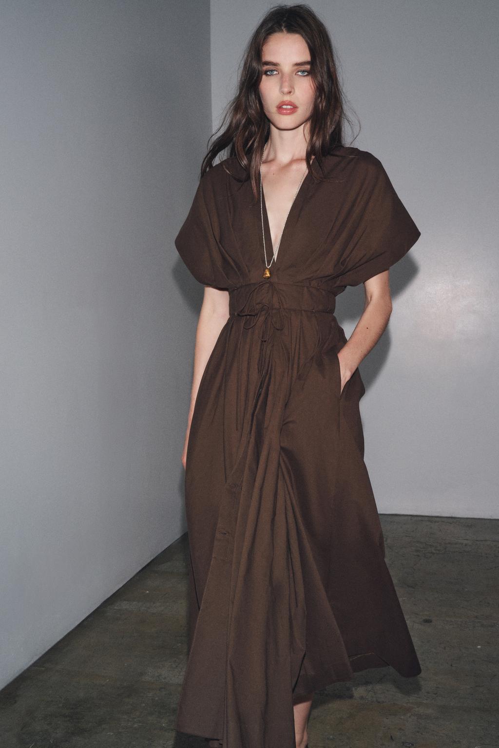 Short-sleeved Deep V-neck Maxi Dress