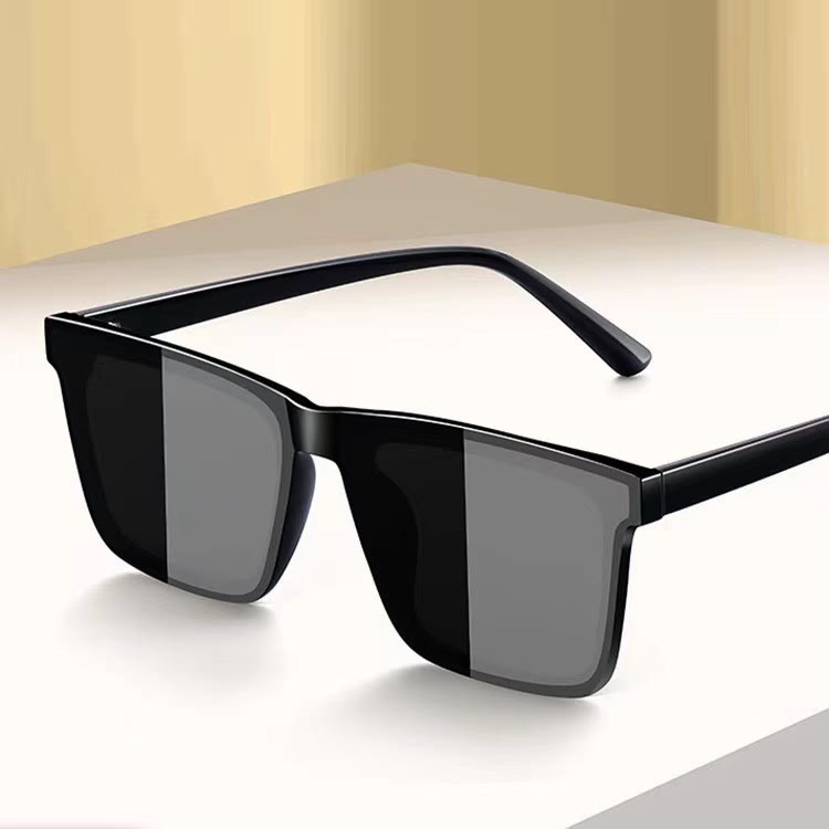 Spykay™ SG1015 Square Frame Classic Sunglasses