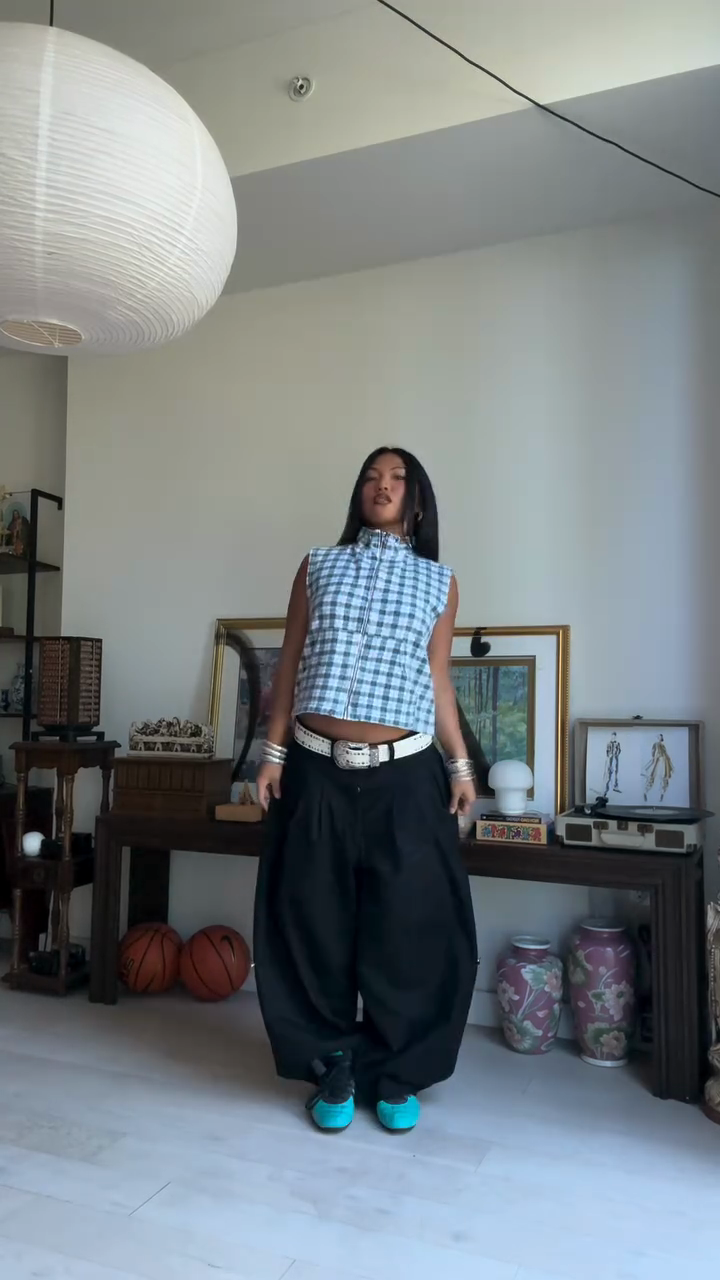 Baggy Black Button - Front Pants